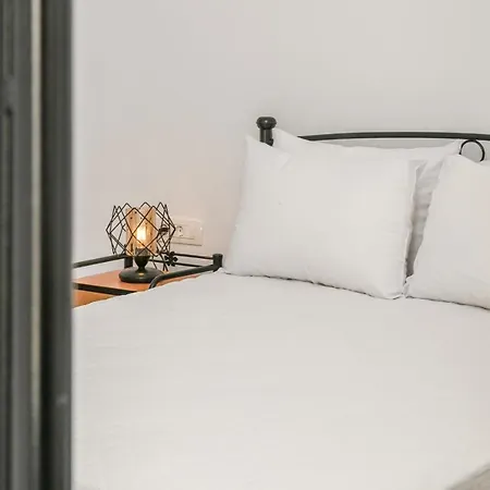 Апартаменты Experience Dreamy Santorini Gorgeous Studio *